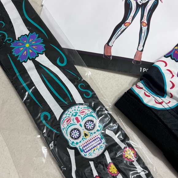 Halloween Day of the Death - Picture 6 of 8